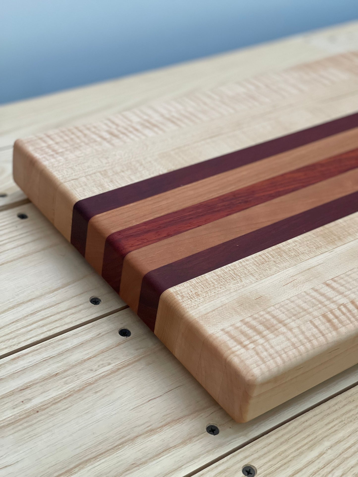 Curly Maple Edge grain cutting board