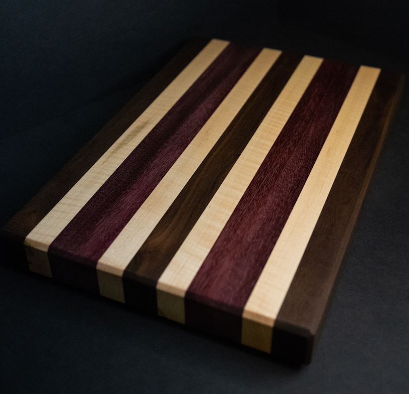 Medium Walnut Edge Grain Cutting Board
